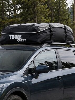 Thule Quest 846 Soft-Sided Rooftop Cargo Carrier 13 Cu Ft | Roof Rack Travel Bag